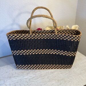 Handwoven black and tan sisal large tote bag w/braided handles. 21” x 11” x 5”